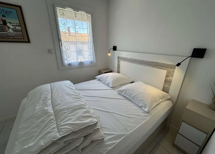 T2 Lumineux Avec Balcon A 50m De La A Pontaillac, Parking Inclus - Fr-1-494-214 Ρουαγιάν